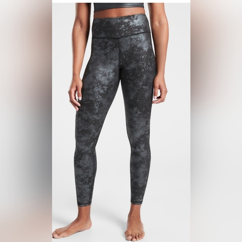 Athleta Elation Misty Lace Tight/Leggings